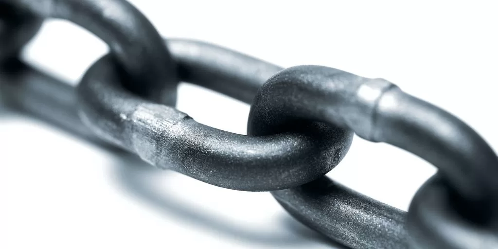 Strong chain - a symbol of mind and body connection