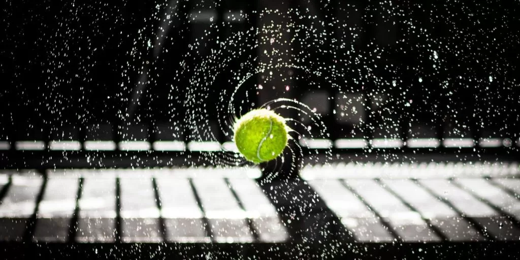 A hypnotizing spinning tennis ball